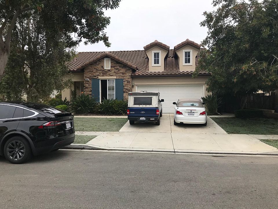 Dormer windows are nonfunctional architecture feature.