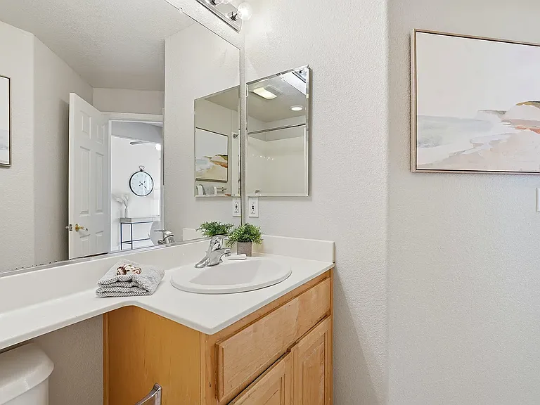 599 Marble Arch Ave — Photo 25