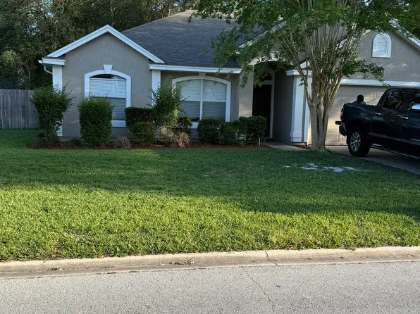 373 Maplewood Dr, Saint Johns, FL 32259