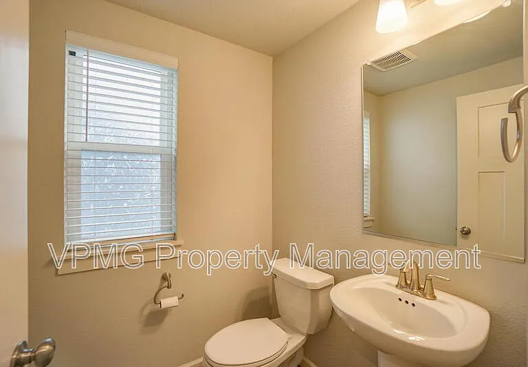 11603 NE 138th Ave — Photo 7