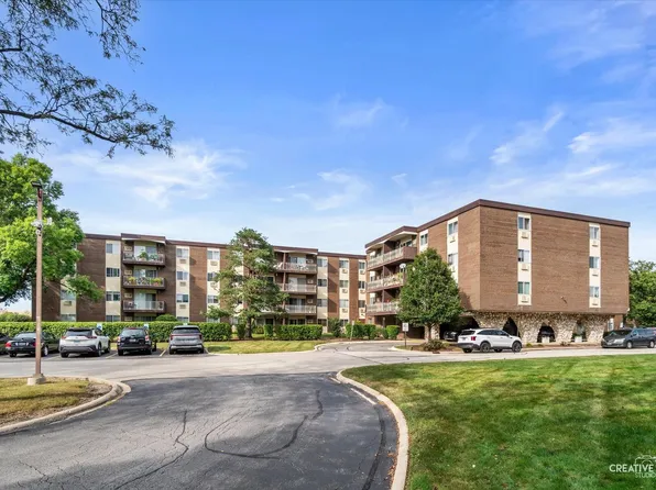 1321 S Finley Rd APT 212, Lombard, IL 60148
