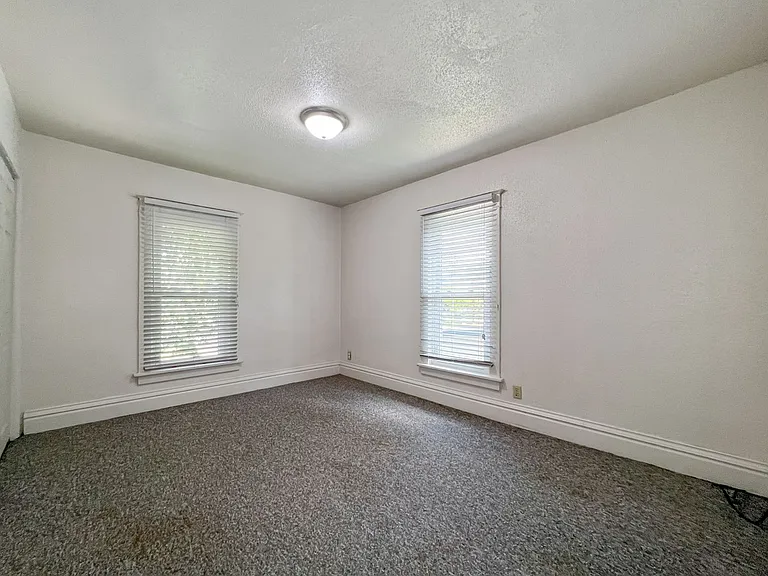519 Welch Ave. — Photo 25