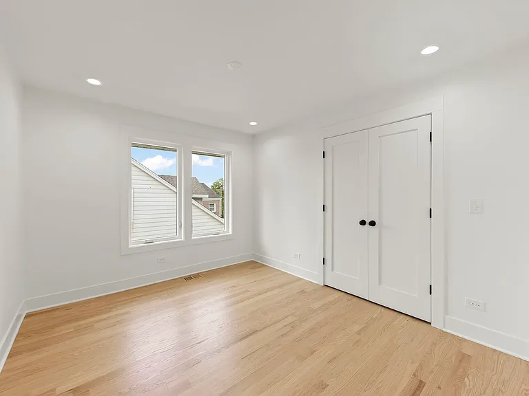 118 N President St — Photo 25