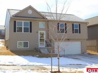 19615 T St, Omaha, NE 68135