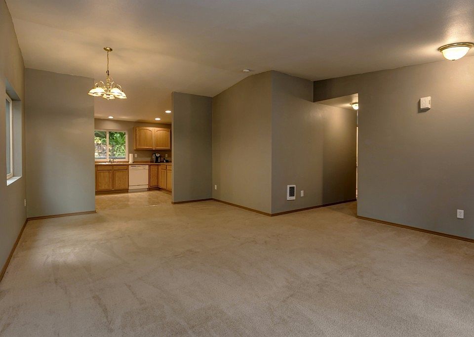 7717 Shuksan Ct, Maple Falls, WA 98266 | Zillow