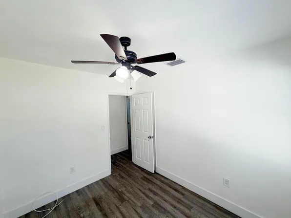 1135 NW 127th St, North Miami, FL 33168