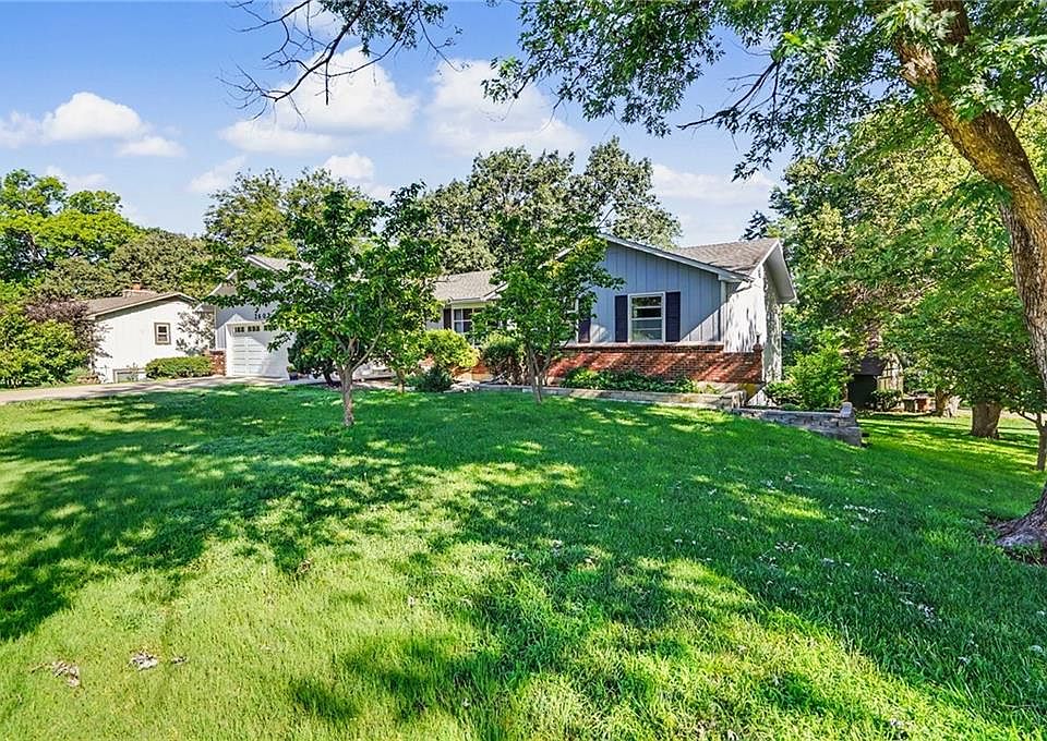 1st image of 2602 Orchard Ln
