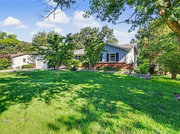 2602 Orchard Ln, Lawrence, KS 66049
