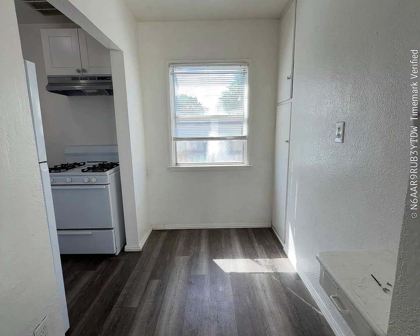 1113 El Tejon Ave — Photo 3