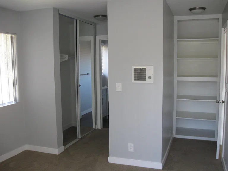 2 Bedroom: Main Bedroom, Closet, Linen, 1st Floor
