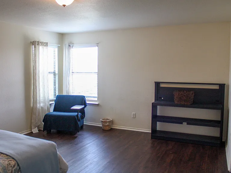 Second Floor - Room #2 with Queen size bed
