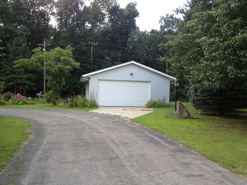 2nd image of 1538 Country Club Dr