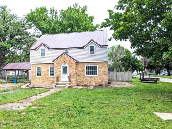 601 Main St, Elma, IA 50628