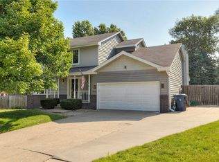 4465 90th St, Urbandale, IA 50322