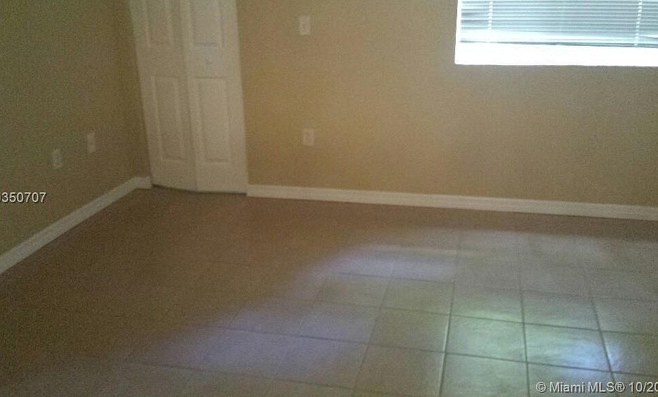 1st image of 2582 Centergate Dr APT 206