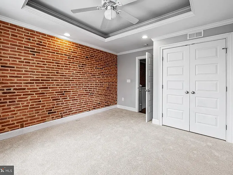 1011 Patapsco St — Photo 15
