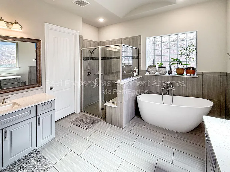 9209 Guadalupe St — Photo 14