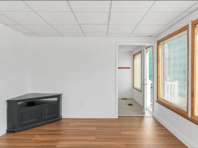 157 Harry L Dr #1 — Photo 7