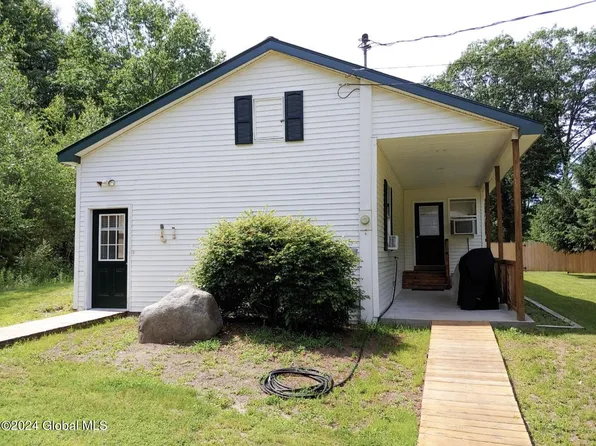 85 Stony Creek Road, Hadley, NY 12835