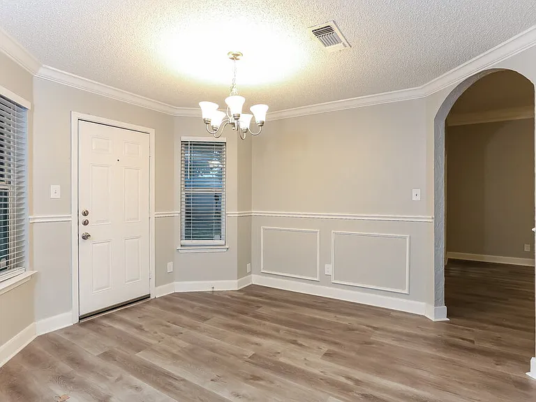 6507 Stetter Dr — Photo 7