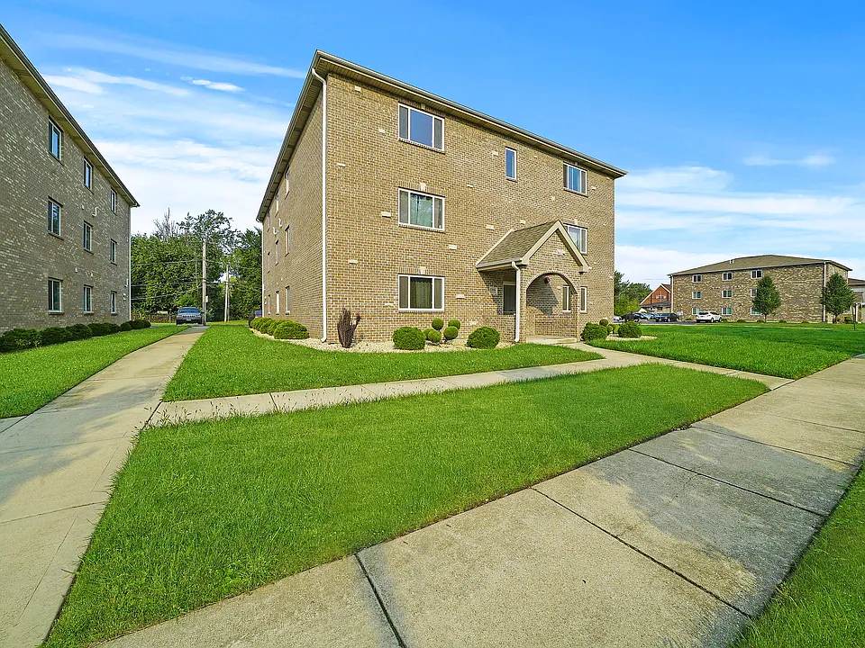 13912 Central Park Ave #2SW