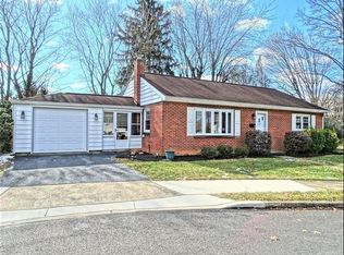 139 Forney Dr, Lititz, PA 17543