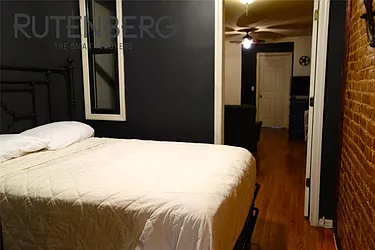 Rented by R New York