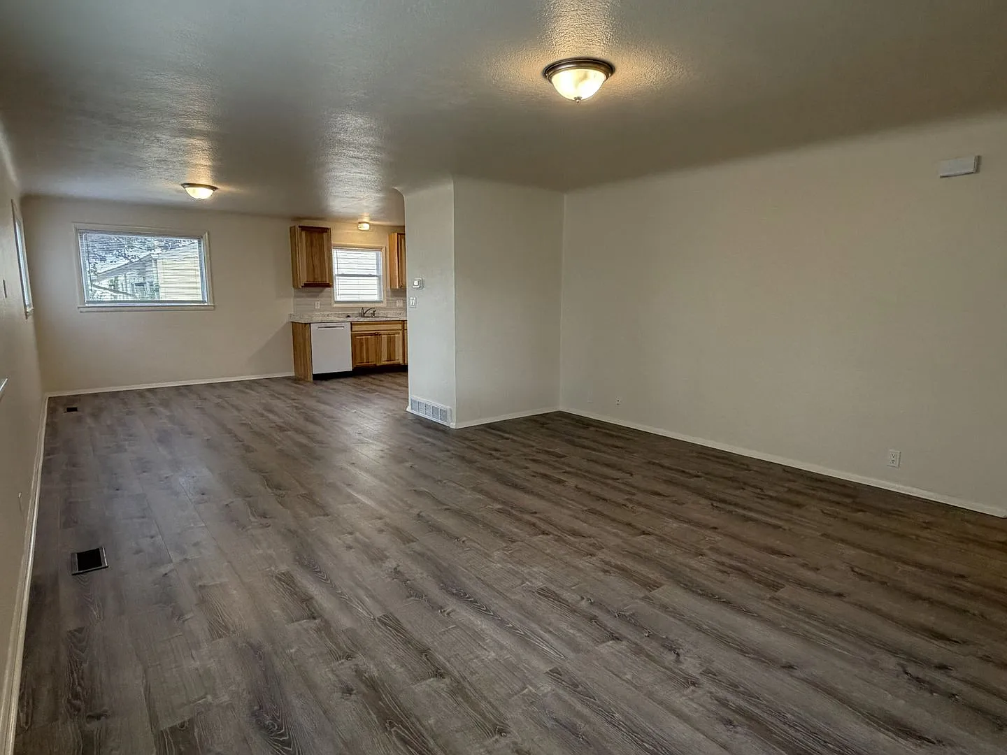 612 Stover St. — Photo 4