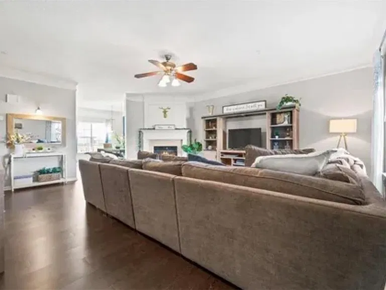 615 Market Place Ln — Photo 11