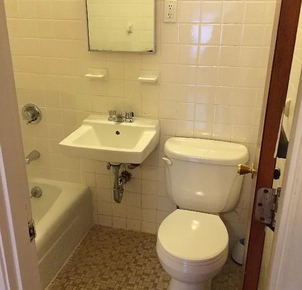 160 N Beacon St #1A — Photo 3