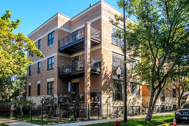 1st image of 1324 W Pratt Blvd APT 4W