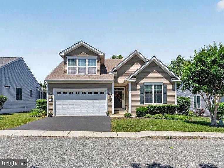 1st image of 1736 Wisteria Way