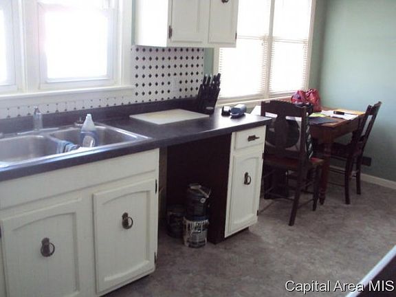 2nd image of 734 27th Avenue Ct