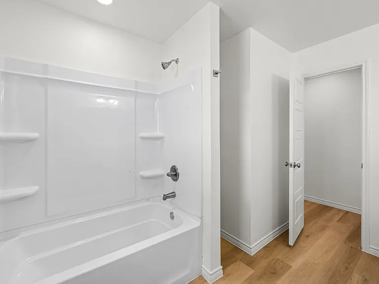 11409 N Cres #2800-A — Photo 16