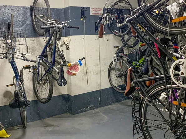 251 East 32nd Street image 10 of 15