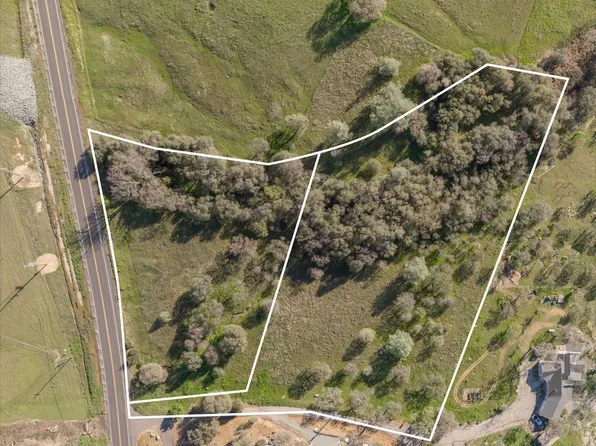 670 Murphys Grade Rd, Angels Camp, CA 95222