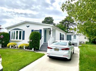 63 Pine Ridge Blvd, Whiting, NJ 08759