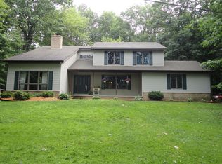 2368 Leesburg Grove City Rd, Mercer, PA 16137