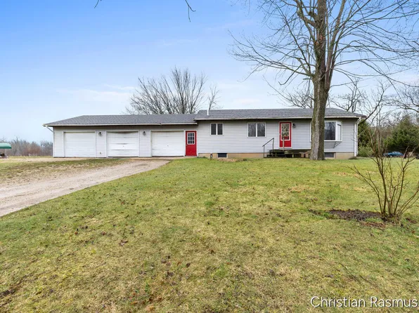675 E Sessions Rd, Sheridan, MI 48884