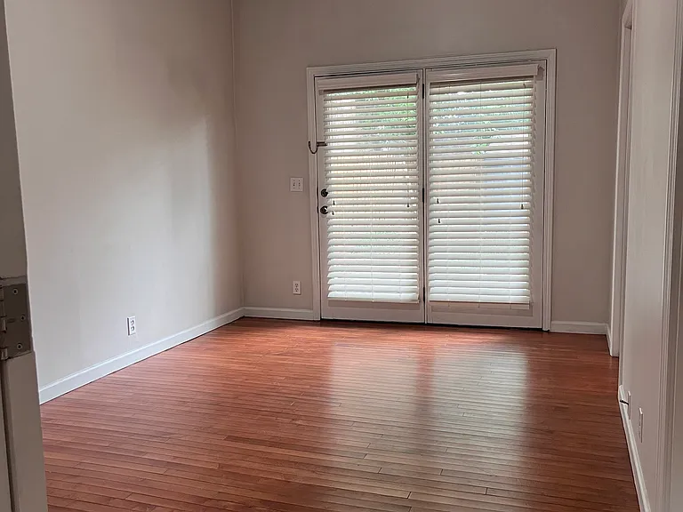 322 S Wenzel St — Photo 15