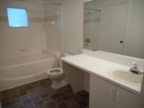 4th image of 401 Jordan Stuart Cir APT 103
