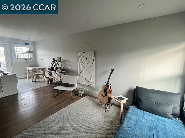 1325 Hopkins St — Photo 24