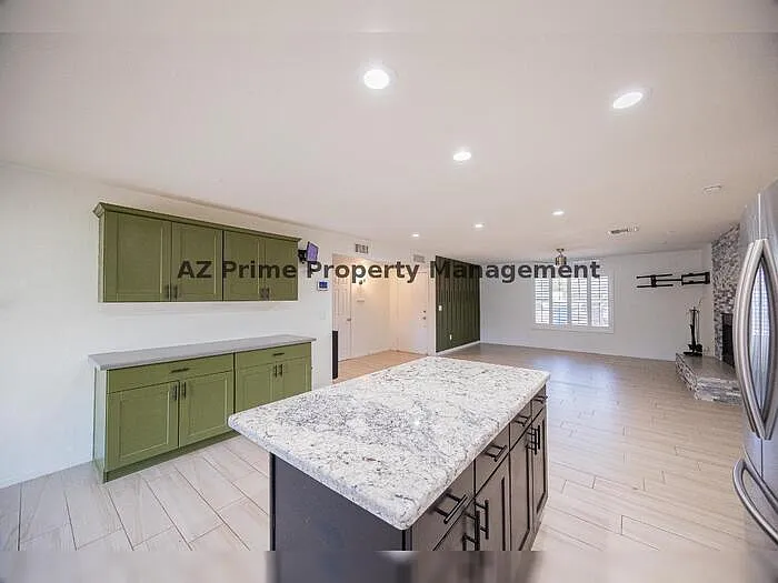 17601 N 18th Dr — Photo 10