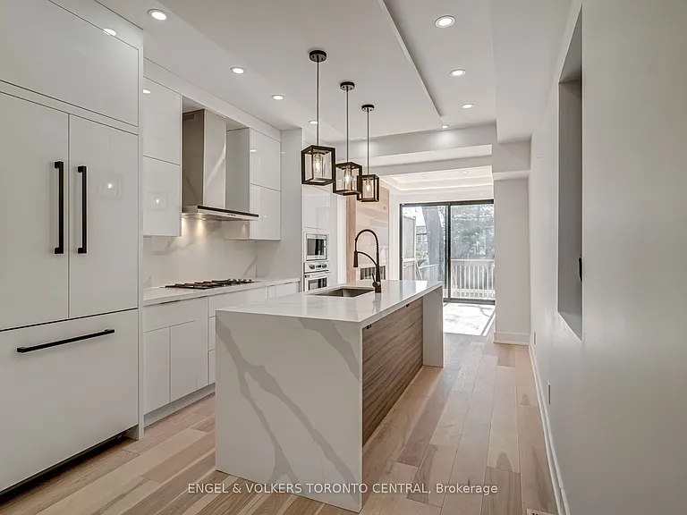 230 Willow Ave — Photo 6