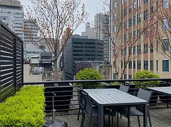 71 Nassau Street image 9 of 12