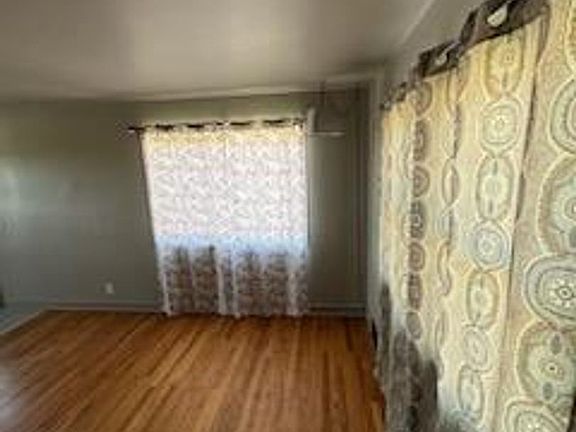 4th image of 415 E Saint Patrick St APT 5