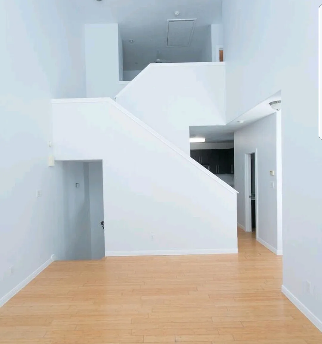 2 bed, 2.5 bath, 1400 sqft, $2,200 — Photo 3
