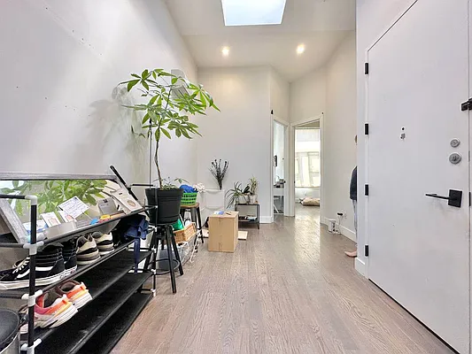 Rented by Doorway NYC, LLC | media 4