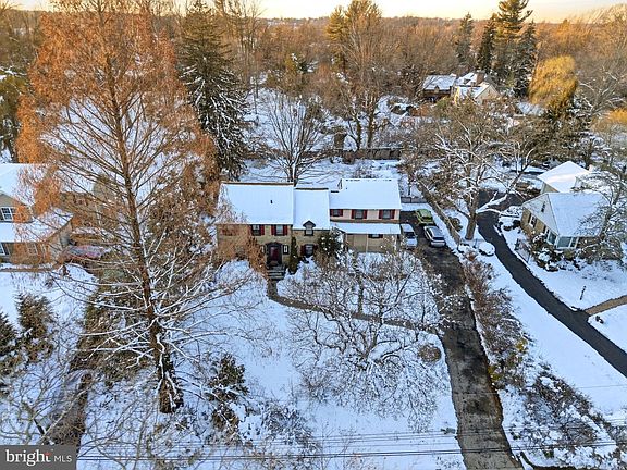 3rd image of 416 Rices Mill Rd