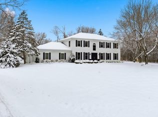 12 Crestview Ln, Barrington, IL 60010